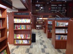 大堂-卓尔书店咖啡吧