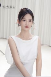 -欣薇婚纱(新源乐汇城店)