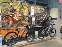 -迪卡侬(西华店)