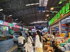 -曼阁市场水果批发市场