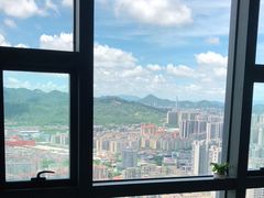 -景月阁空中食府(希尔顿酒店)