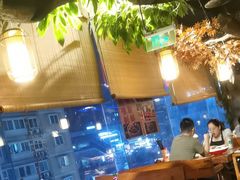 -城墙拐拐火锅(三峡广场黑金冠店)