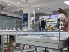 -潘多拉眼镜·蔡司依视路明月(潘家园店)