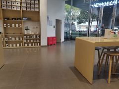 -华为授权体验店(中山公园来福士)