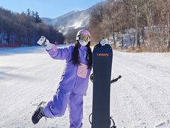 -亚布力新体委滑雪场