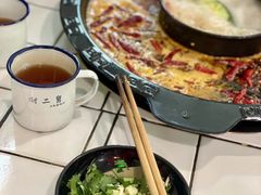 -财二舅火锅招待所
