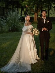 -易摄影婚纱摄影工作室