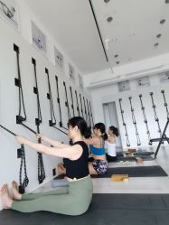 -OM瑜伽教练培训学院