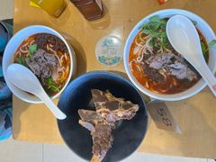 -三千粉牛肉米粉(来客茂店)
