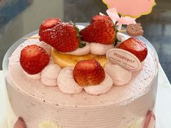 草莓酸奶奶皮子蛋糕-蜜思琪蛋糕(民生路店)