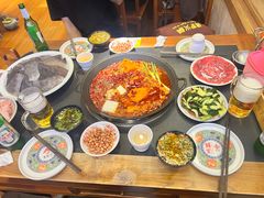 -沸炉重庆老火锅(军事博物馆店)