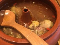 -云海肴·汽锅鸡·云南菜(天山百盛优客店)