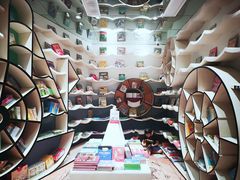 -钟书阁(群光广场店)