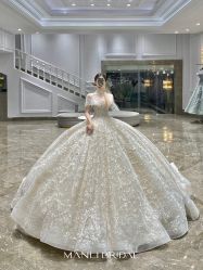 -MANLI BRIDAL婚纱
