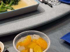 -新丁香海鲜主题餐厅(现代花园店)