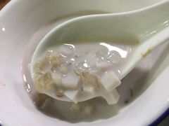 -大富蚝乌东哥饭店·石锅鱼杂·柠檬鸭(革新路店)