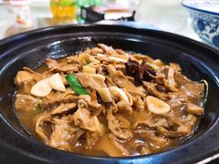 干锅茶树菇-首钢一九一九大酒楼(石景山店)