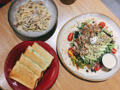 -HELLO 27 意面·沙拉·帕尼尼