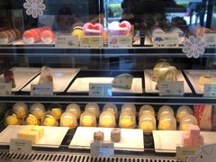 面包甜点陈列柜-麦当劳(小白楼店)