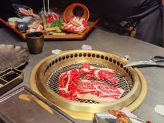 -铭牛烧肉·和牛海鲜自助(高新月牙湖店)
