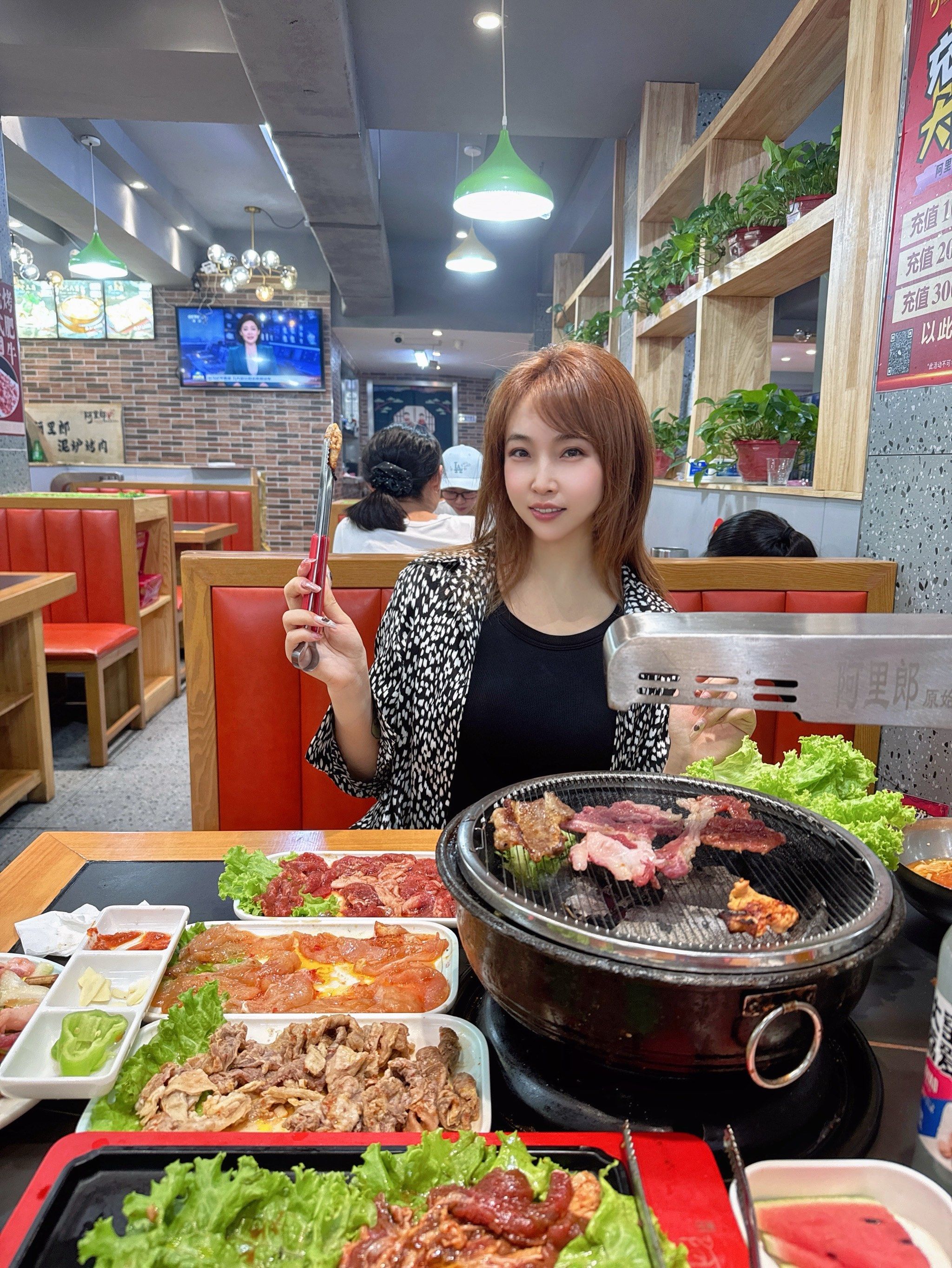 到阿里郎吃沈阳地道泥炉烤肉