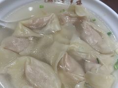 刀鱼馄饨-老半斋(福州路店)