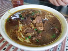 牛肉面-长人馄饨铺(解放街店)