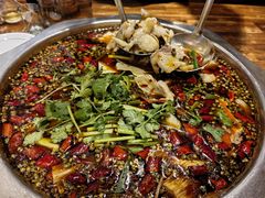 -乡土特色.冷锅鱼.牦牛肉汤锅