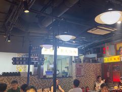 -马路牙子烧烤音乐酒馆(望京店)