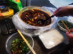 -烧哥美蛙肥肠鱼火锅·十五年社区店