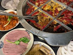 -洞亭火锅(防空洞总店)