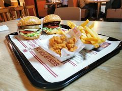 -The Habit Burger Grill 哈比特汉堡(复兴soho店)