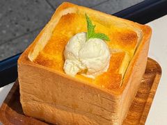 -江边城外烤全鱼(世茂广场店)