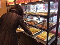 面包甜点陈列柜-TOUCH泰奇(奉贤宝龙城市广场店)