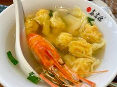 蟹黄大虾小馄饨-鑫震源·苏式大虾生煎(山塘街店)