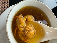 珍菌飘香土鸡汤-丽江悦榕庄酒店-明月·雪山庭院餐厅