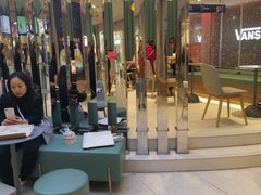 -奈雪的茶(亨特国际广场店)