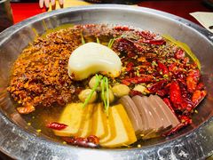 经典谭公红锅-谭鸭血老火锅·匠心(环球港旗舰店)