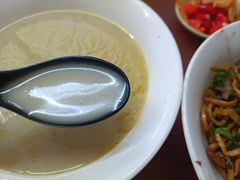 -三百碗宝应长鱼面(板仓街店)