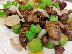 宗谷菜心粒雪花牛肉-新兴家喻酒家·羊城名宴(昌岗店)