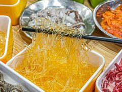 -杨老板·海鲜集市火锅·鲜切牛肉(中防万宝店)