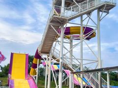 -黄河谷马拉湾海浪浴场