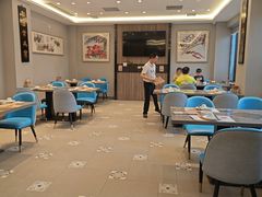 -郑猛记石岐鸽主题餐厅(长江店)