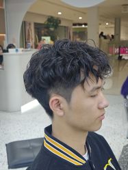 -苏豪路易士·嘉玛发廊