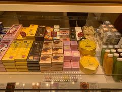零售区-好利来(新华店)