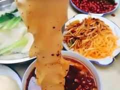 -陈仓老街美食天地