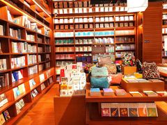 -上海三联书店READWAY(华中首店)