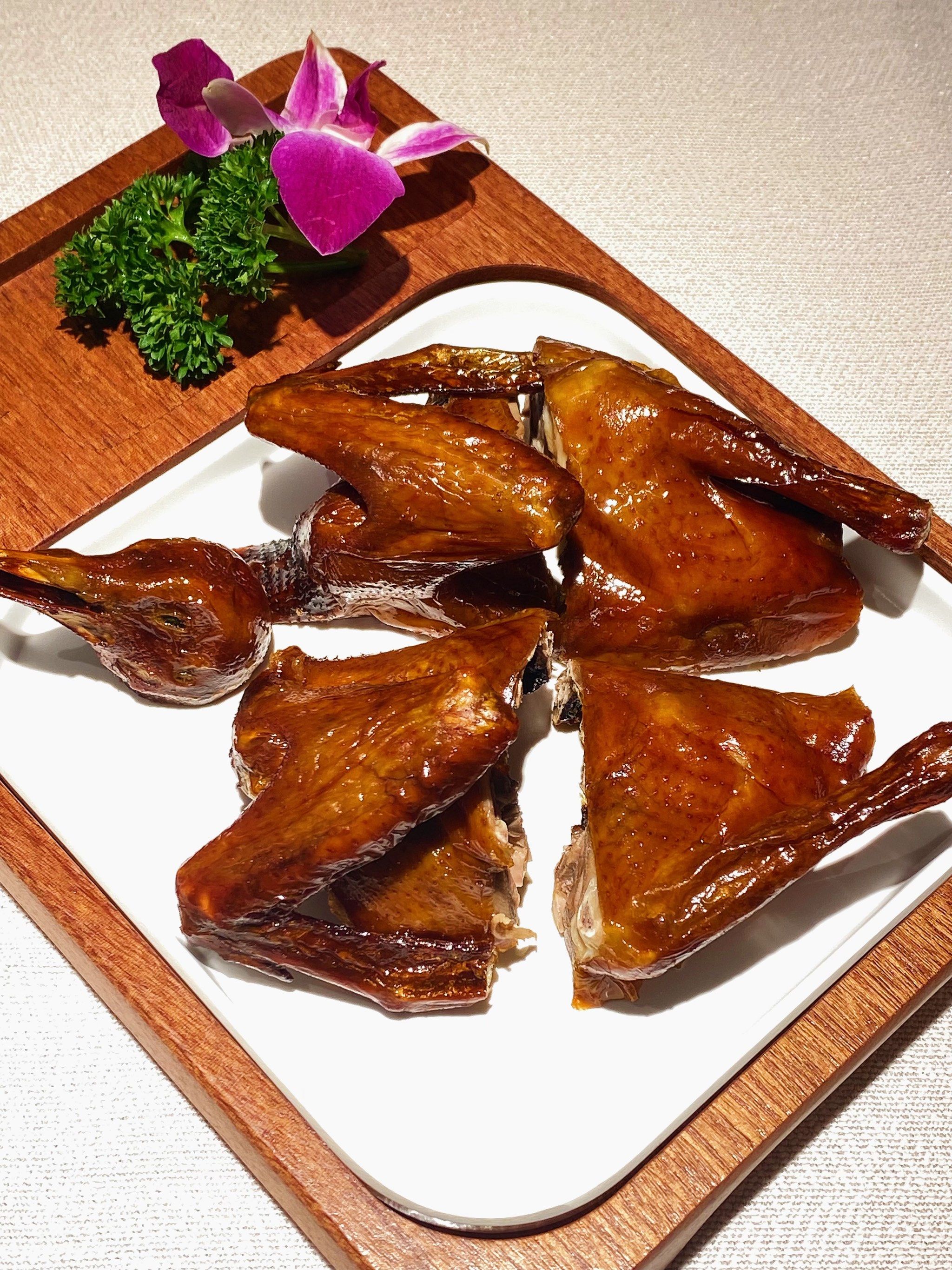 打卡深圳人气榜粤菜,感受真正鸽王的味道!