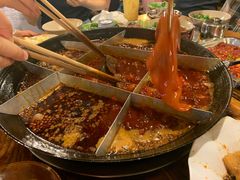 -岗上渣渣老火锅(两路口店)