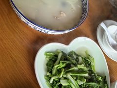 -前小桔亲子创意农场·草莓采摘·露营烧烤